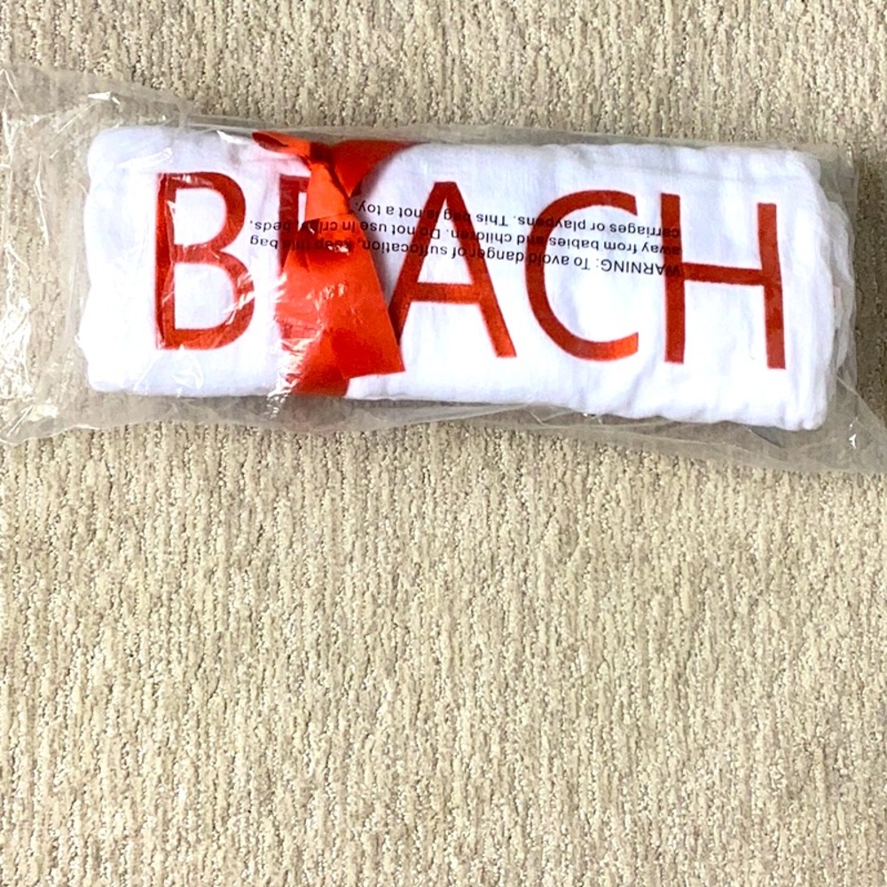 NWT Chico’s Cotton Beach Towel White and Orange 40” x 70”